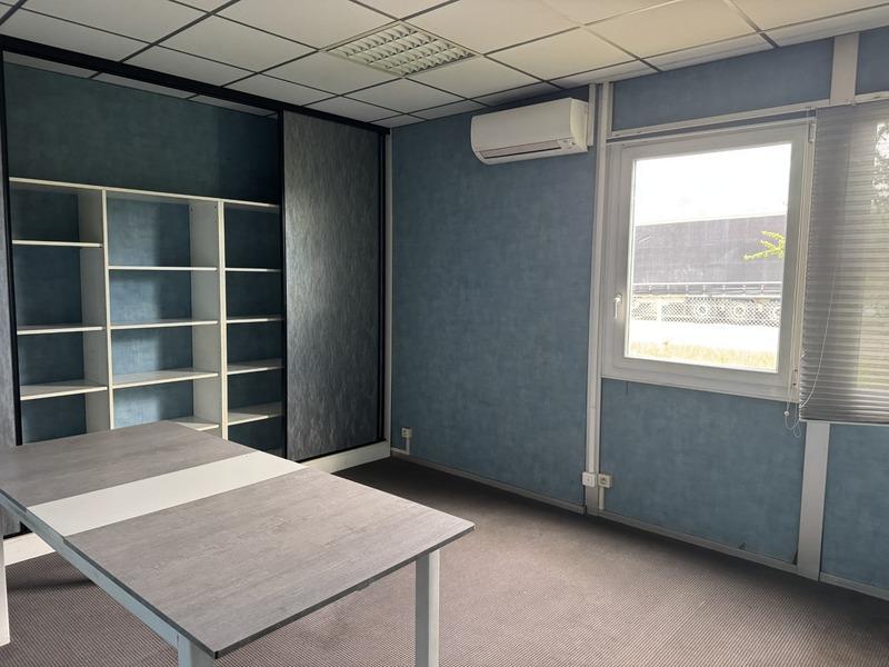 Bureau - 3 150 m² - 9 pièces