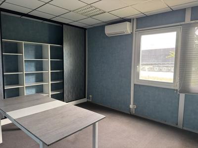 Bureau - 3 150 m² - 9 pièces