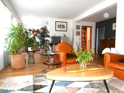 Appartement - 135 m² - 5 pièces