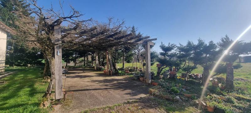 Maison - 360 m² - 10 pièces