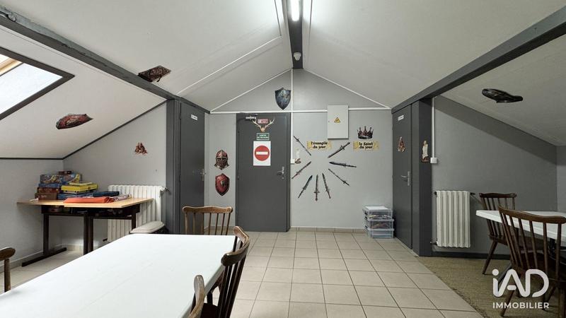 Local commercial - 1 235 m²