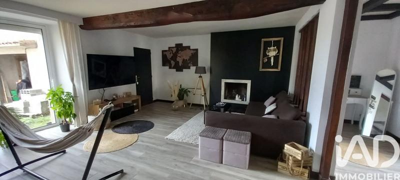 Maison - 213 m² - 9 pièces