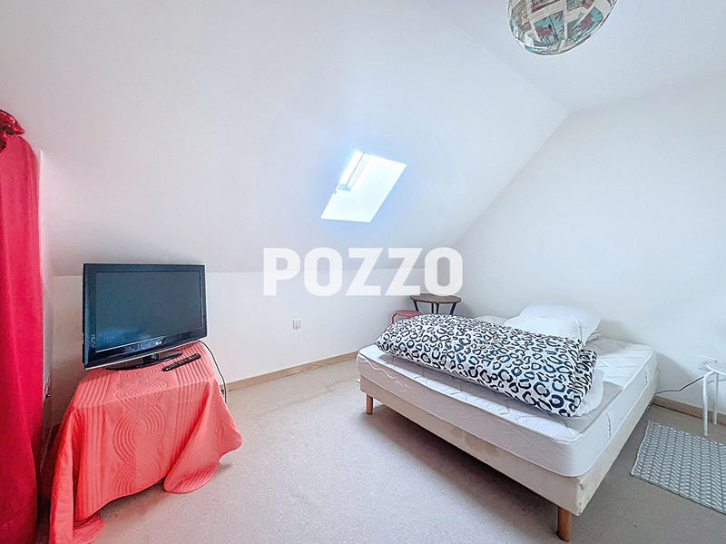 Maison - 305 m² - 13 pièces