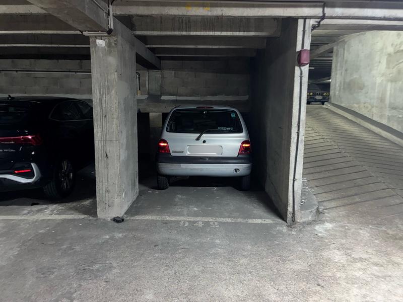 Parking / Garage - 10 m²