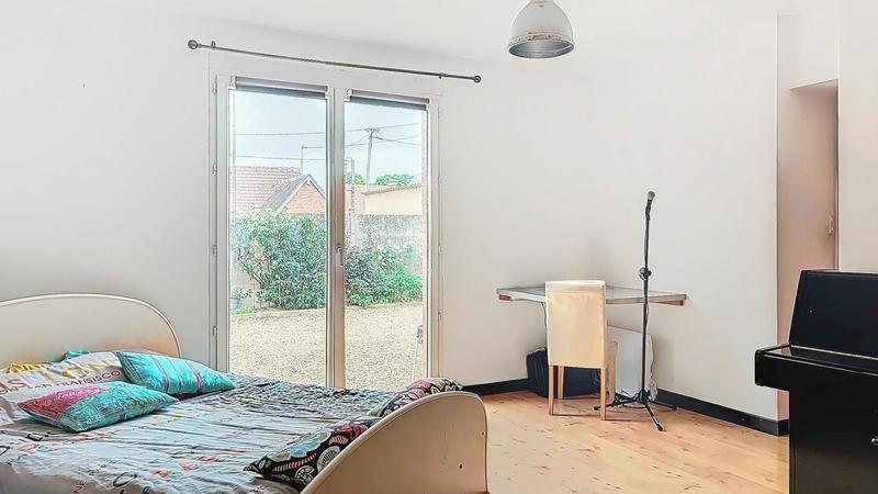 Maison - 166 m² - 6 pièces