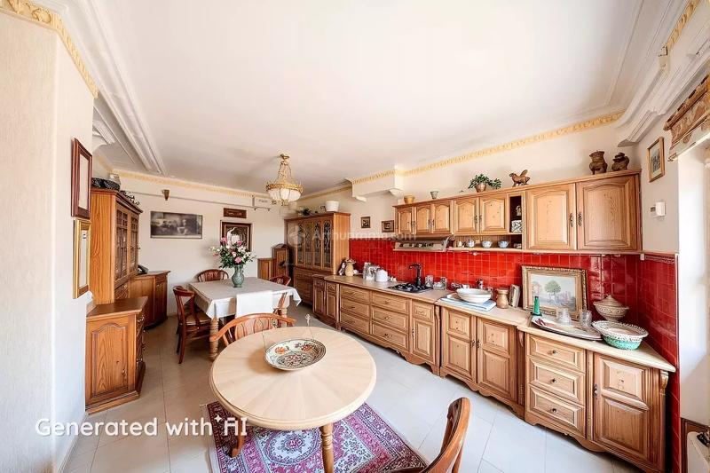 Maison - 160 m² - 9 pièces