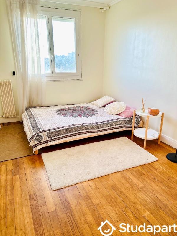 Chambre - 14 m² - 1 pièce