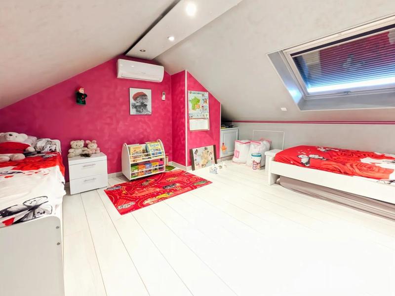 Maison - 160 m² - 4 pièces