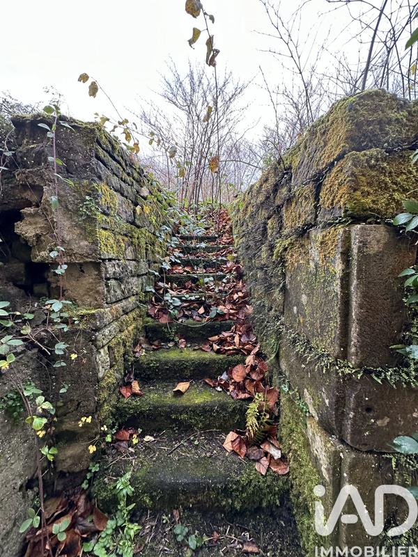 Maison - 280 m² - 10 pièces