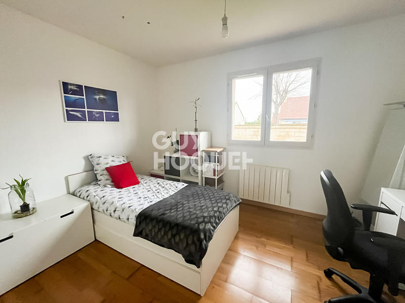 Maison - 90 m² - 5 pièces