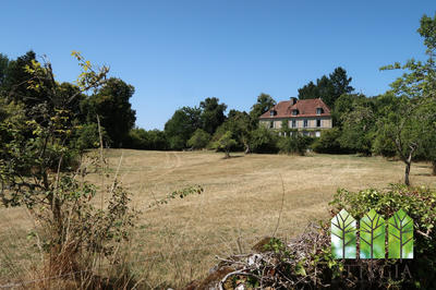 Maison - 261 m² - 14 pièces