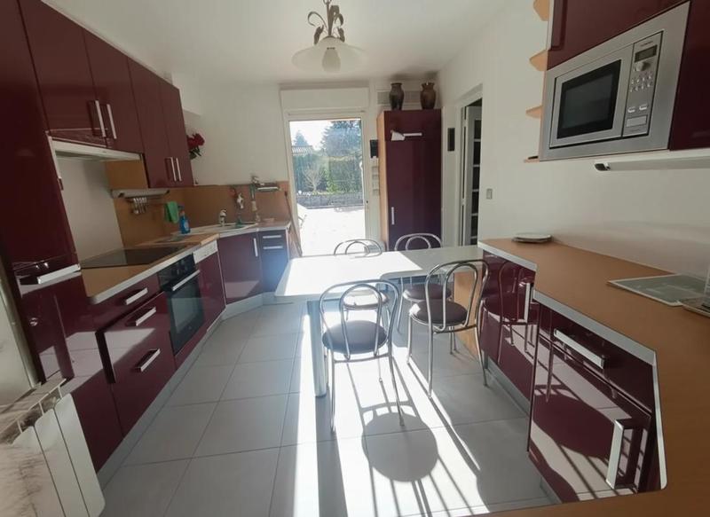 Maison - 161 m² - 7 pièces