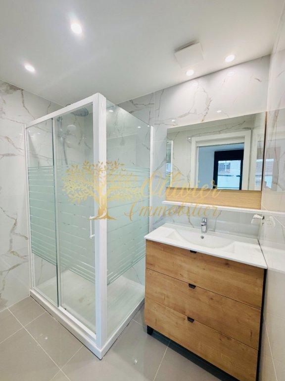 Pavillon - 99 m² - 4 pièces