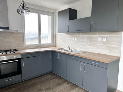 Appartement - 95 m² - 5 pièces