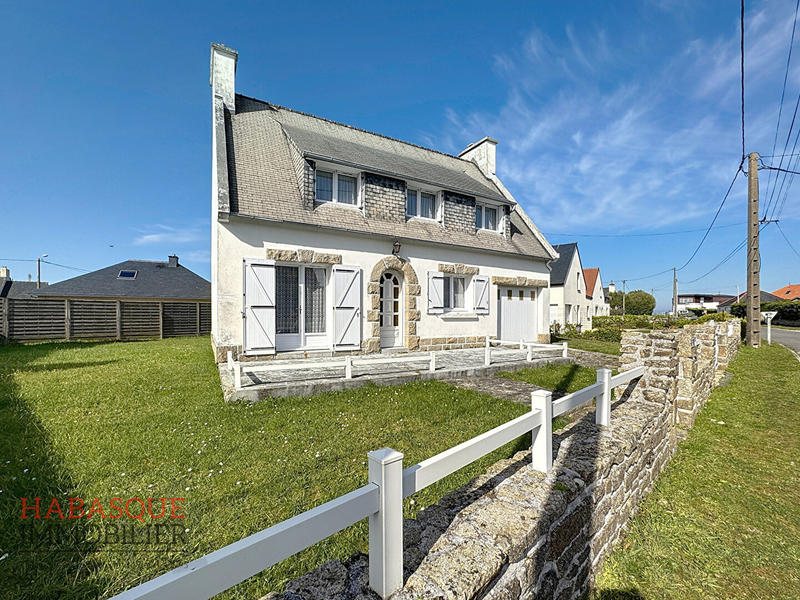 Maison - 99 m² - 6 pièces