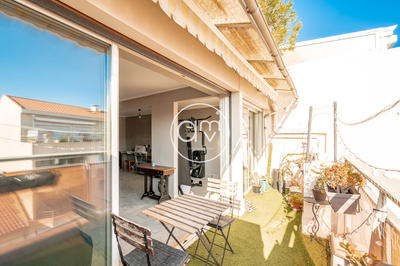 Appartement - 104 m² - 4 pièces