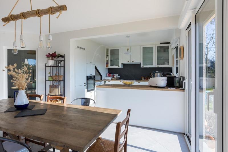 Maison - 145 m² - 5 pièces