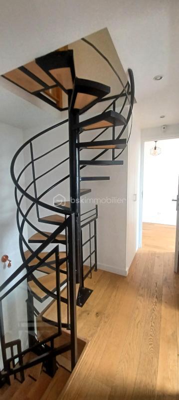 Maison - 98 m² - 5 pièces