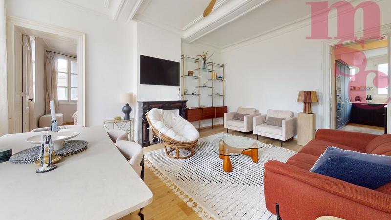 Appartement - 116 m² - 6 pièces