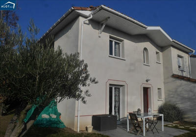 Maison - 93 m² - 4 pièces