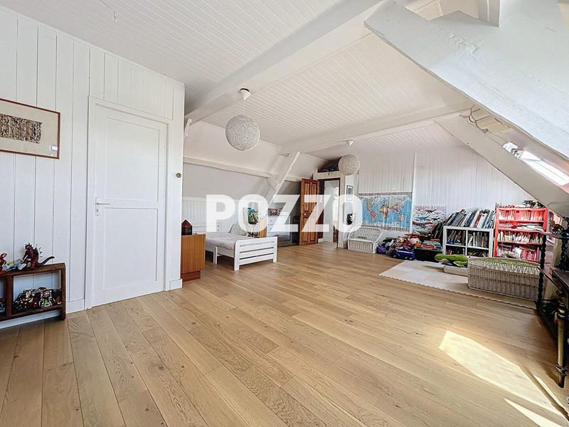 Maison - 160 m² - 6 pièces