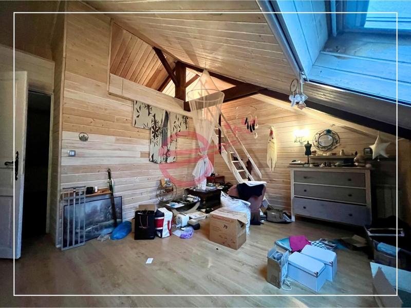 Maison en pierre - 166 m² - 7 pièces