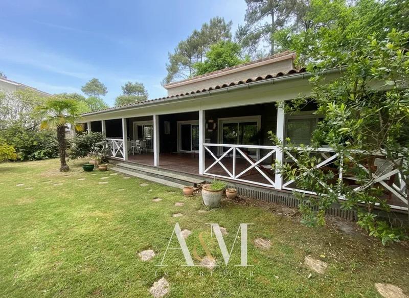 Maison - 170 m² - 5 pièces