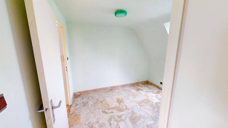 Maison - 180 m² - 6 pièces