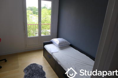 Chambre - 11 m² - 1 pièce