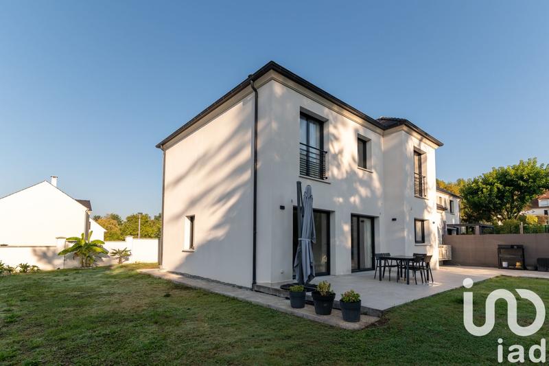 Maison - 135 m² - 6 pièces