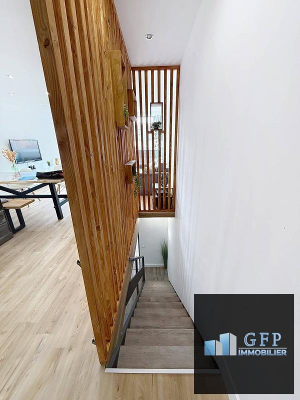 Appartement - 81 m² - 4 pièces