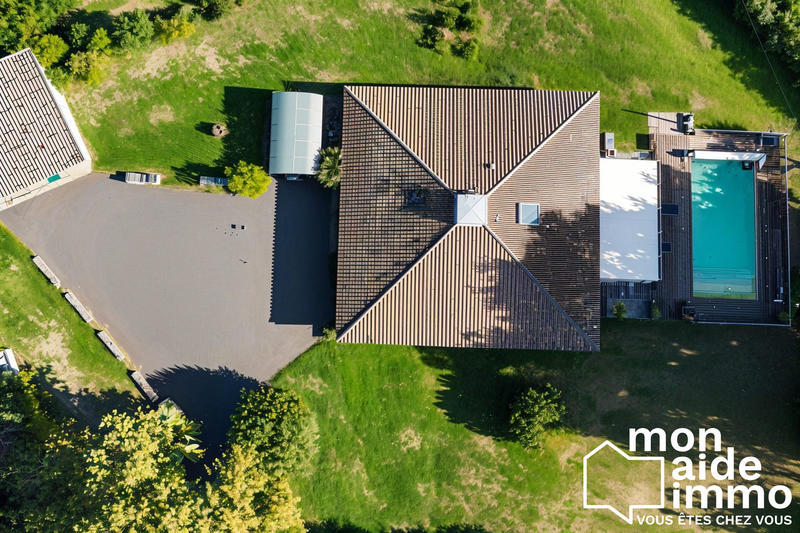 Maison - 136 m² - 5 pièces