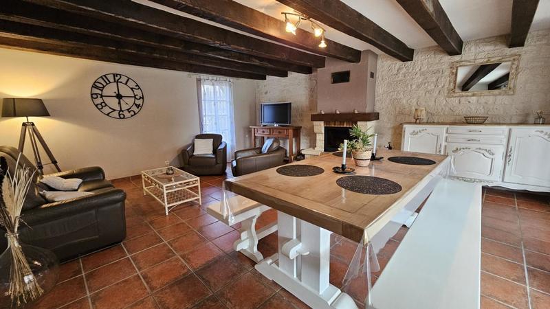 Maison - 250 m² - 10 pièces