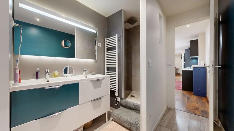 Appartement - 100 m² - 4 pièces