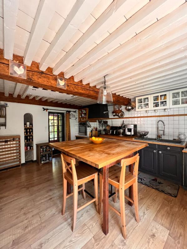 Maison - 280 m² - 8 pièces