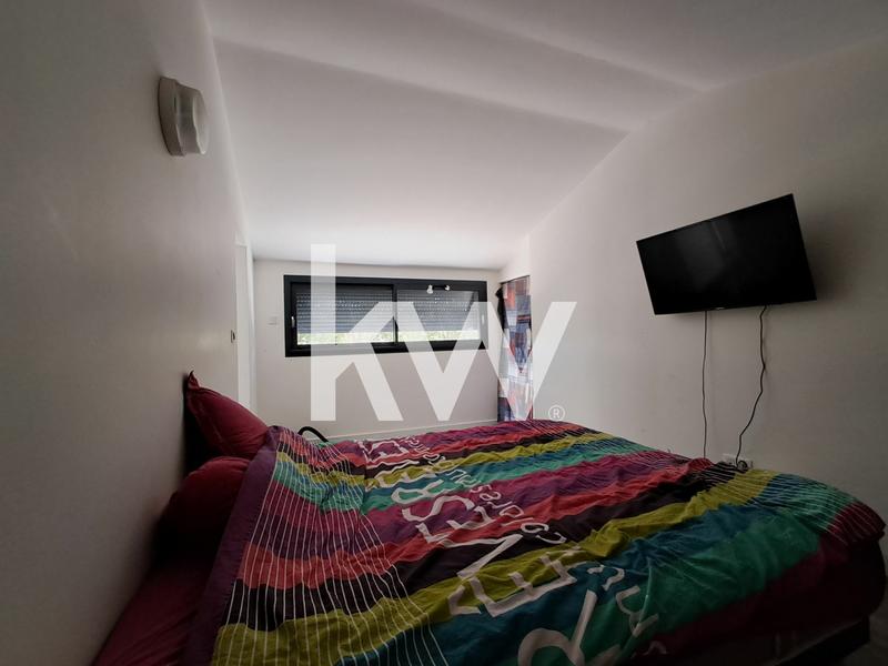 Maison - 180 m² - 8 pièces