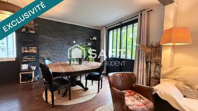 Maison - 137 m² - 5 pièces