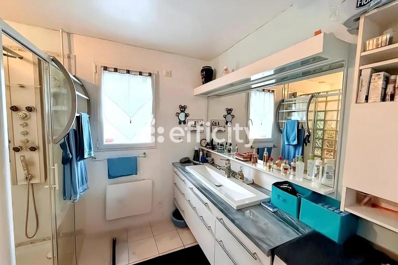 Maison - 117 m² - 5 pièces