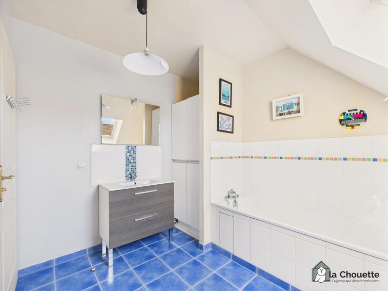 Maison - 93 m² - 4 pièces