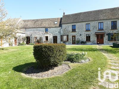 Maison - 279 m² - 10 pièces