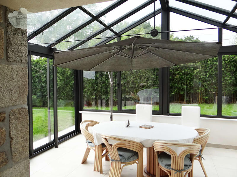 Propriété - 290 m² - 13 pièces