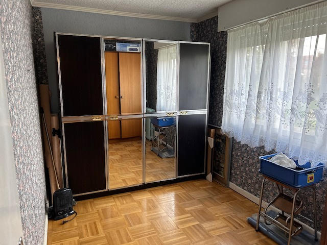 Maison - 93 m² - 7 pièces