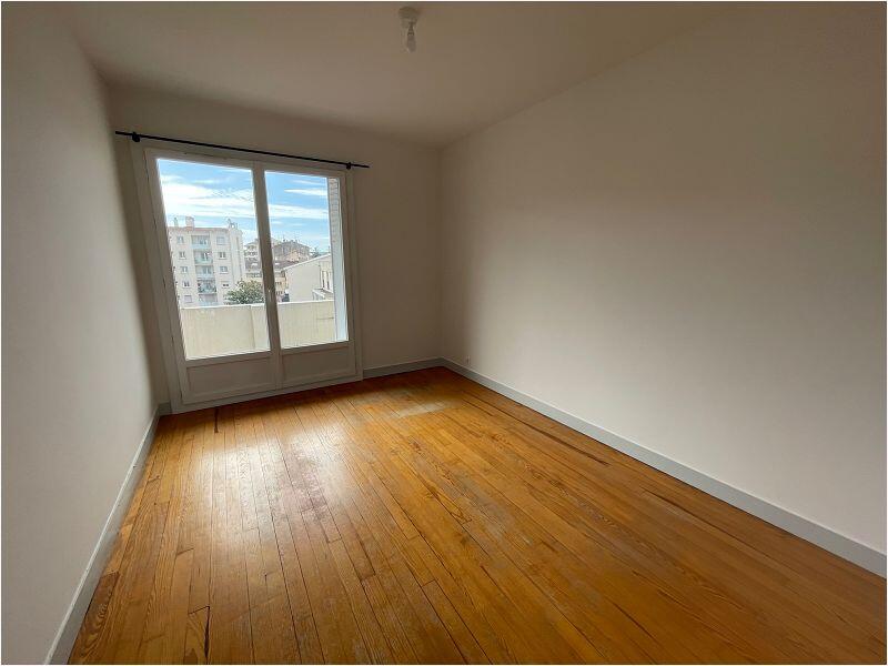 Appartement - 86 m² - 4 pièces