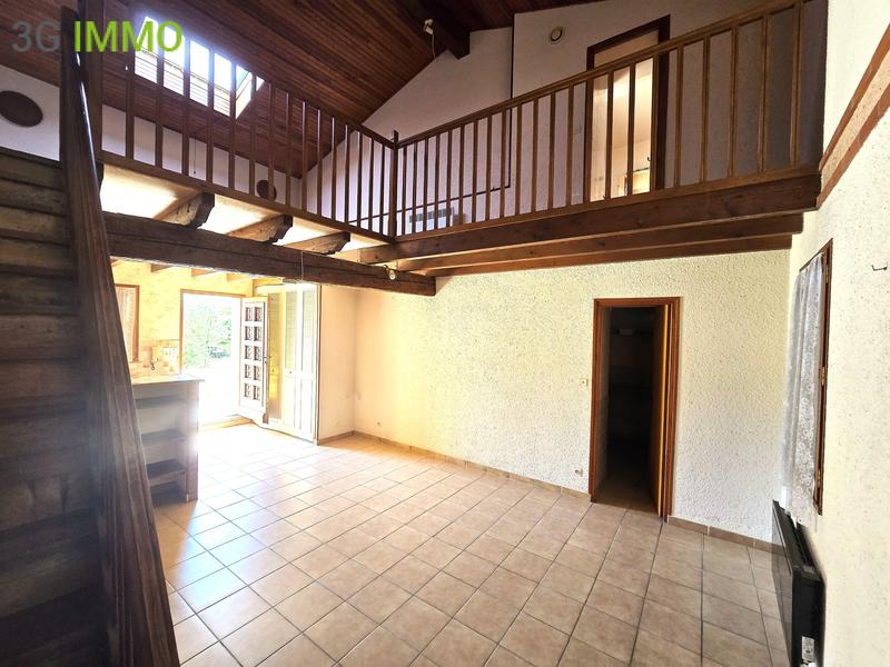 Propriété - 305 m² - 15 pièces