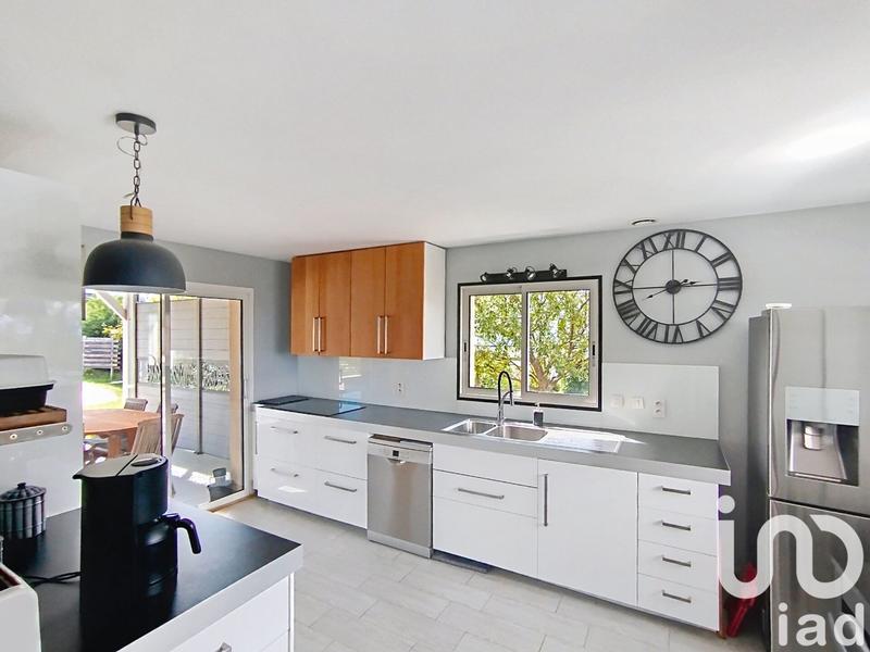 Maison - 204 m² - 6 pièces