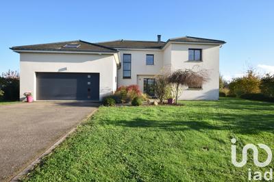 Maison - 294 m² - 10 pièces