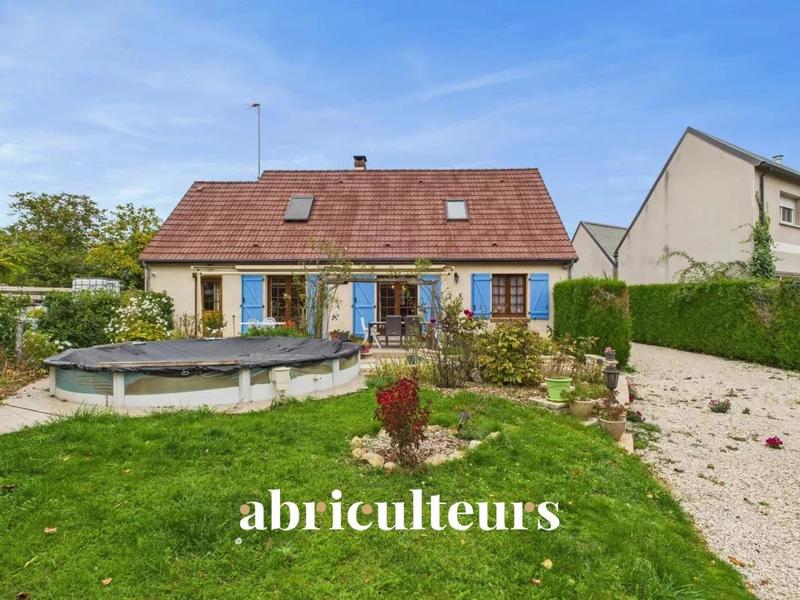 Maison - 125 m² - 5 pièces