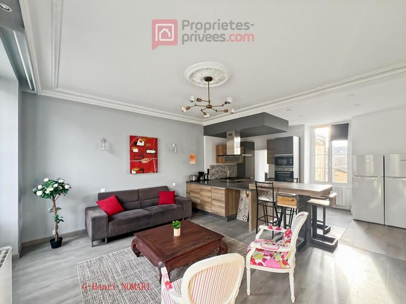 Immeuble - 220 m² - 11 pièces