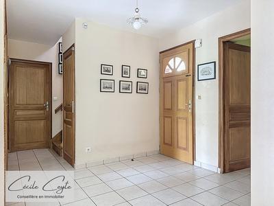 Maison - 155 m² - 6 pièces