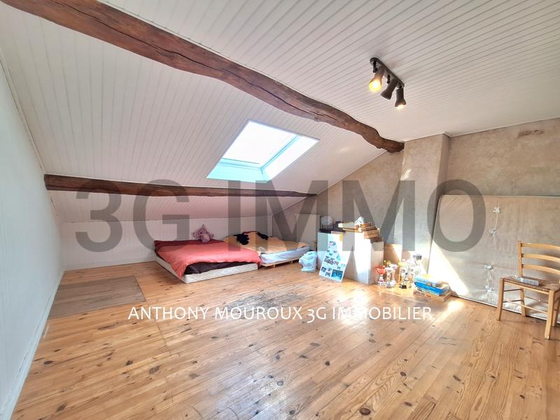 Maison de village - 210 m² - 7 pièces